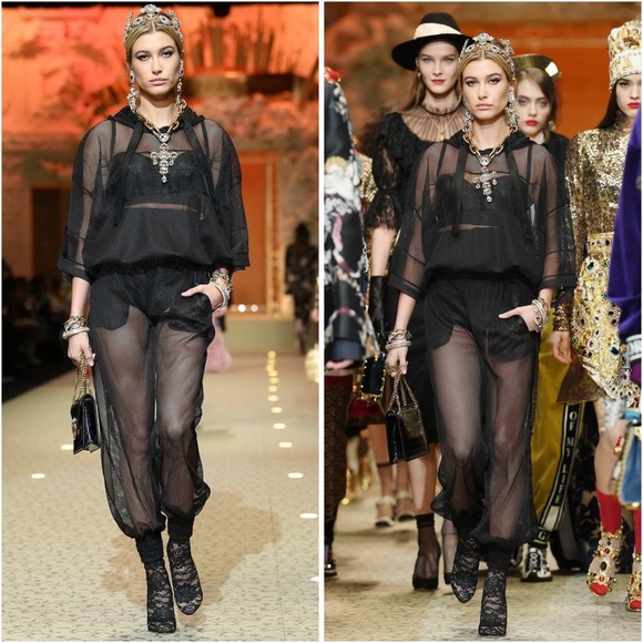 Dolce & Gabbana Lace Ankle Stretch Booties - Picture 14 of 15